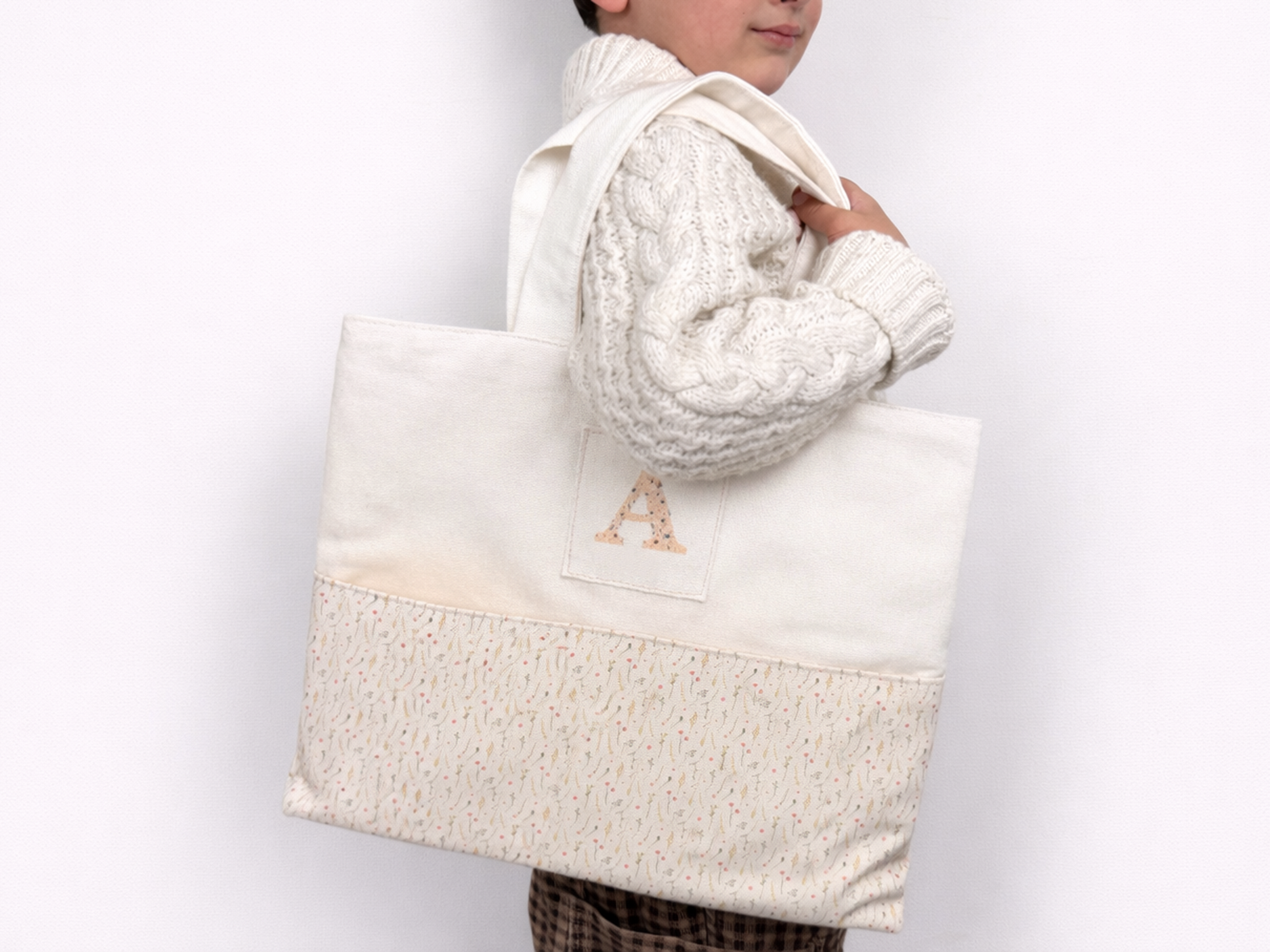 Bolsita beige con asas